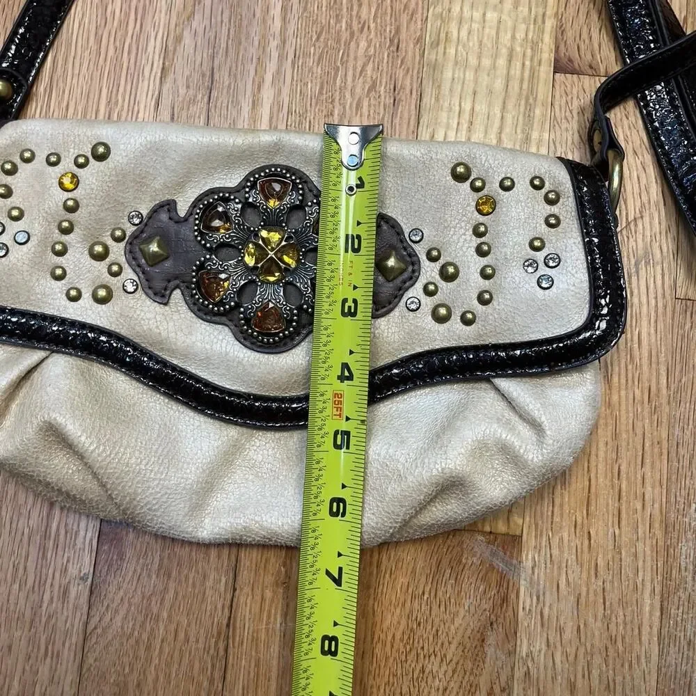 Unbranded Women's Cream and Gold Bag